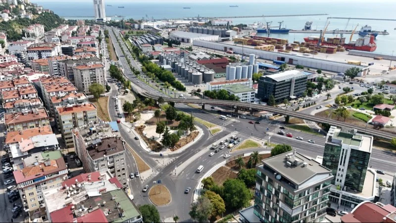 Samsun Büyükşehir Belediyesi’nden Gençlik Parkı Kavşağına Etkili Dokunuş